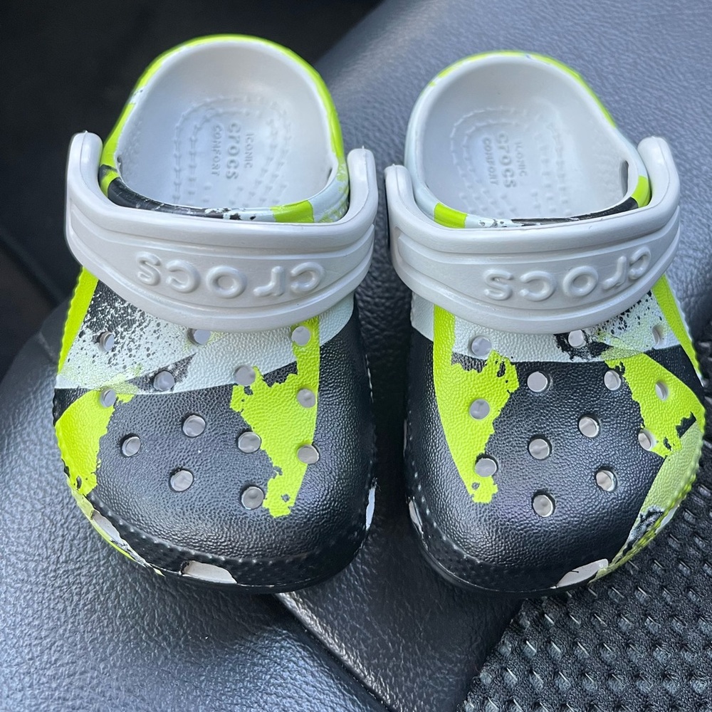 Crocs